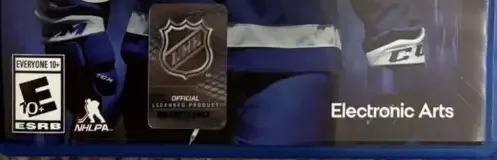 NHL 22, the ESRB box on its front