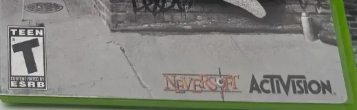 Tony Hawk's Underground, the ESRB box on its front