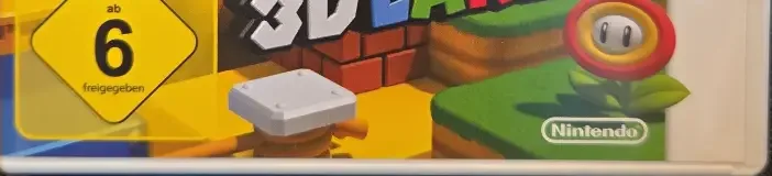 Super Mario 3D Land, the USK square on its front