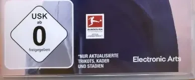 FIFA 22, the USK square on its front