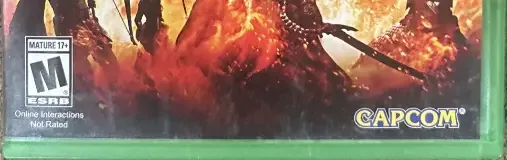 Dragon's Dogma: Dark Arisen, the ESRB box on its front