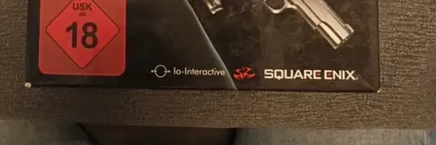 Hitman: Absolution, the USK square on its front