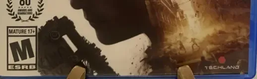 Dying Light 2 Stay Human, the ESRB box on its front
