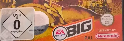 NBA Street V3, the USK square on its front