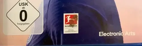 FIFA 22, the USK square on its front