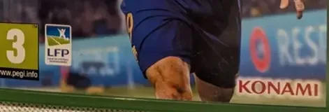 Pro Evolution Soccer 2018, the USK square on its front