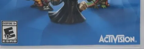 Skylanders: Trap Team, the ESRB box on its front