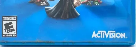 Skylanders: Trap Team, the ESRB box on its front