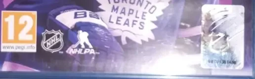 NHL 20, the USK square on its front