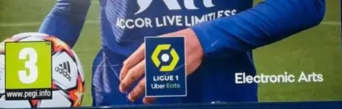 FIFA 22, the PEGI square on its front