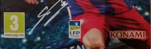 Pro Evolution Soccer 2015, the USK square on its front