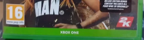 WWE 2K20, the PEGI square on its front